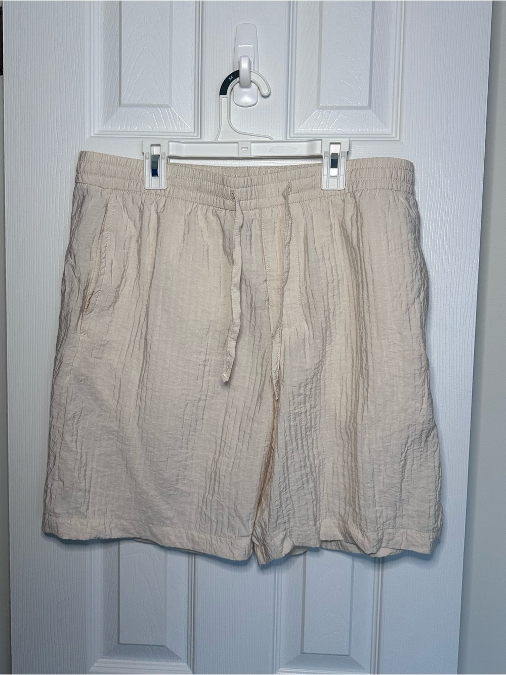 H&M Relaxed Drawstring Shorts in Cream